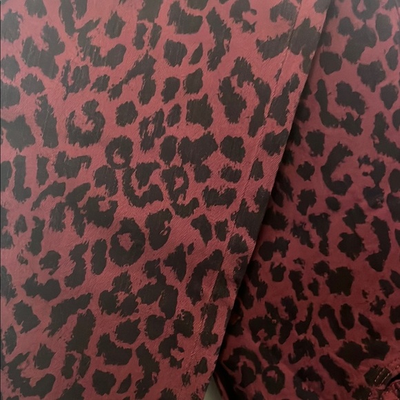 Social standard Red Leopard Print Pants size 4 - Picture 5 of 5